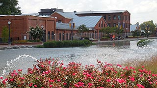 [photo, Carroll Creek Park, Frederick, Maryland]