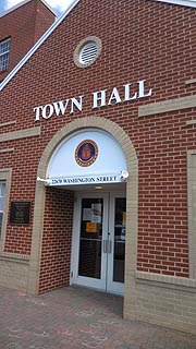 [photo, Town Hall, 22670 Washington St., Leonardtown, Maryland]